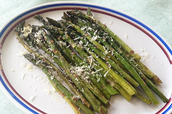 roasted asparagus with parmesan